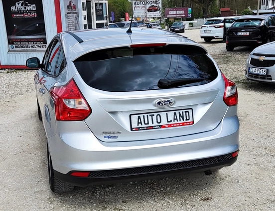 Ford Focus cena 27950 przebieg: 123000, rok produkcji 2011 z Brodnica małe 562